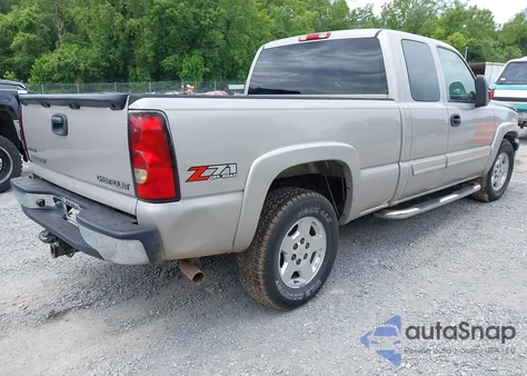 2005 Chevrolet Silverado K1500 из США, поврежденный, VIN 1GCEK19ZX5Z318640
